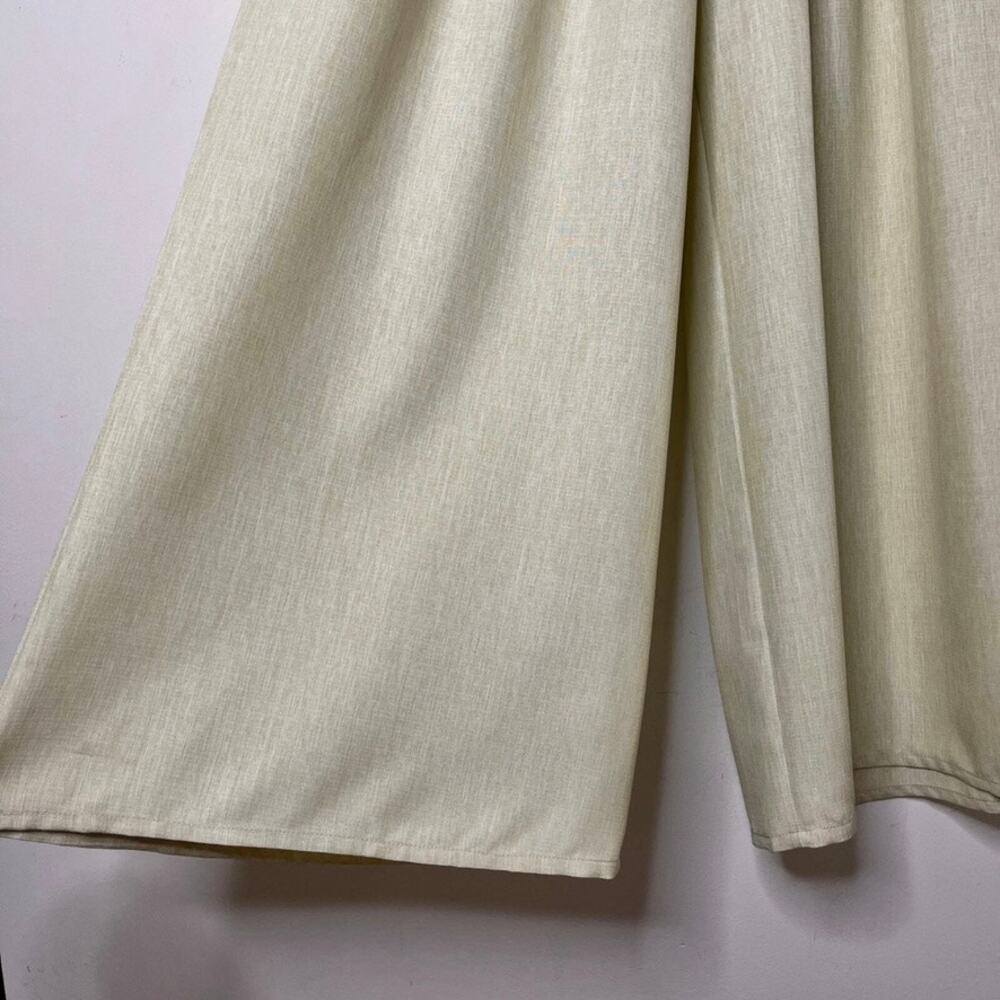 PrettyLittleThing Women's Wide Leg Palazzo Pants 2 Beige Pleated High Rise - Picture 6 of 10